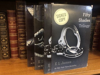 1330619 FIFTY SHADES TRILOGY [SIGNED]. E. L. James