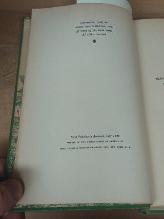BAMBI : A LIFE IN THE WOODS