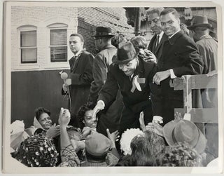 1346477 ORIGINAL MARTIN LUTHER KING JR. TYPE I PHOTOGRAPH "MLK SHAKING HANDS" 1964