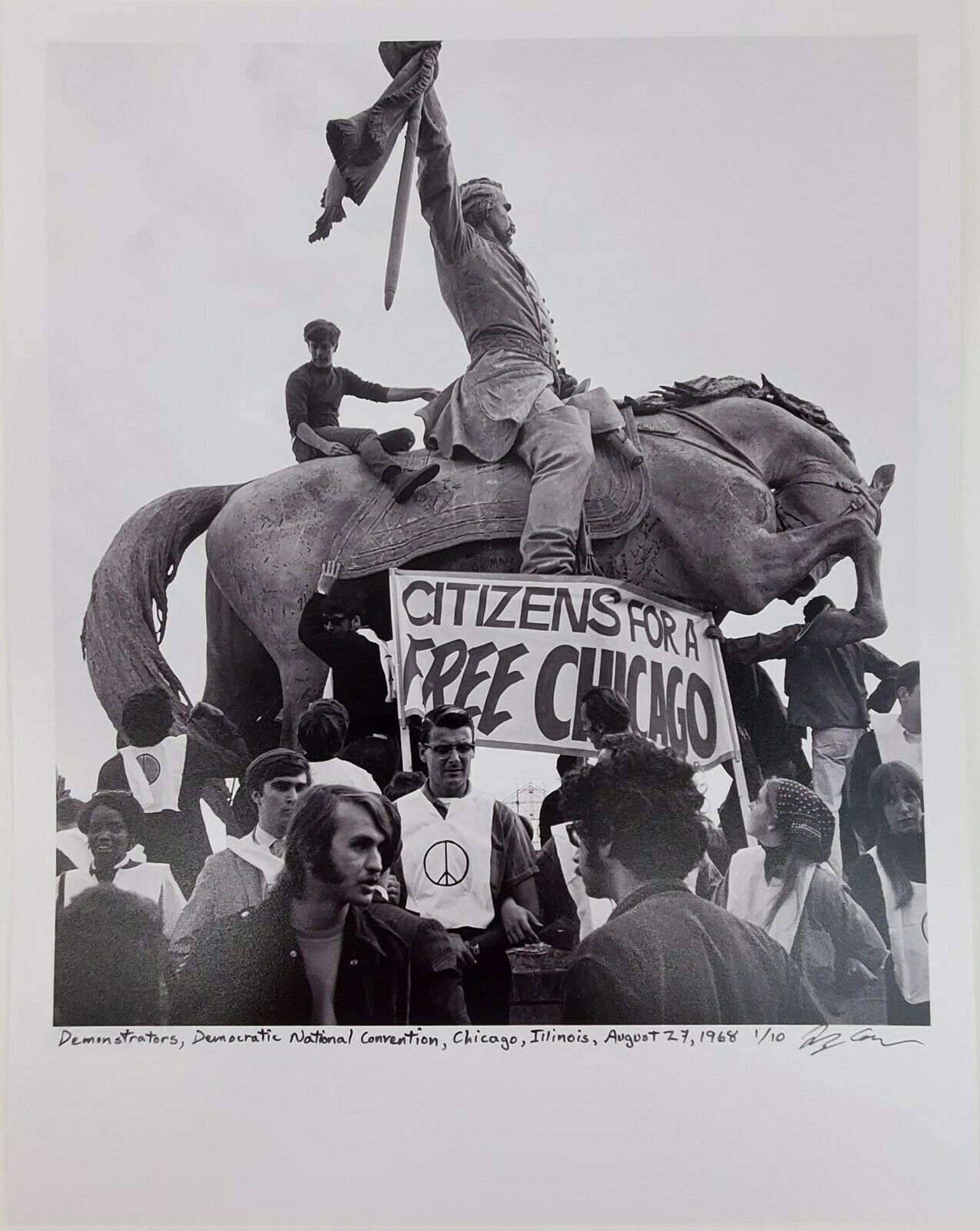1348331 Demonstrators at the Democratic National Convention in Chicago, Illinois. August 27, 1968. Jerry Aronson.