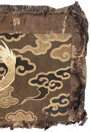19th CENTURY JAPANESE SILK FABRIC TAPESTRY TWO DRAGONS
