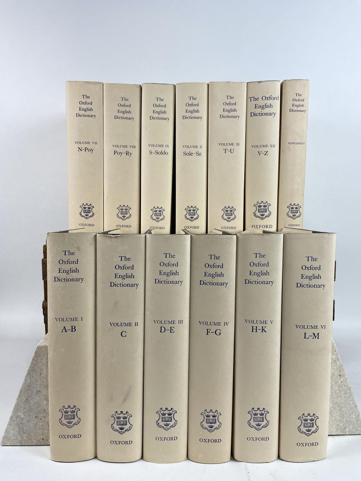 OF　ENGLISH　13　OXFORD　WITH　A.　W.　RE-ISSUE　ON　AN　BEING　A.　ENGLISH　Bradley,　A　SUPPLEMENT,　Murray,　BIBLIOGRAPHY　NEW　H.　CORRECTED　INTRODUCTION,　THE　A　James　Henry　DICTIONARY　DICTIONARY:　PRINCIPLES　Volumes　AND　HISTORICAL