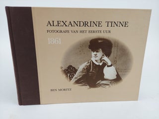 1364865 FOTOGRAFIE VAN HET EERSTE UUR 1861. Alexandrine Tinne