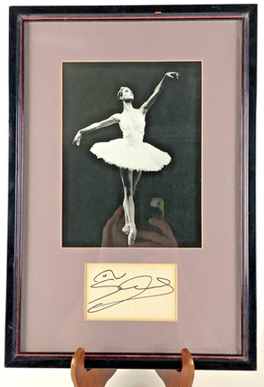 1367958 FRAMED ASSEMBLAGE CUT SIGNATURE AND PHOTOGRAPH. Sylvie Guillem