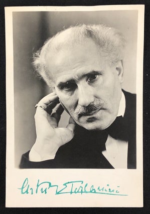 1372565 SIGNED PHOTOGRAPH. Arturo Toscanini