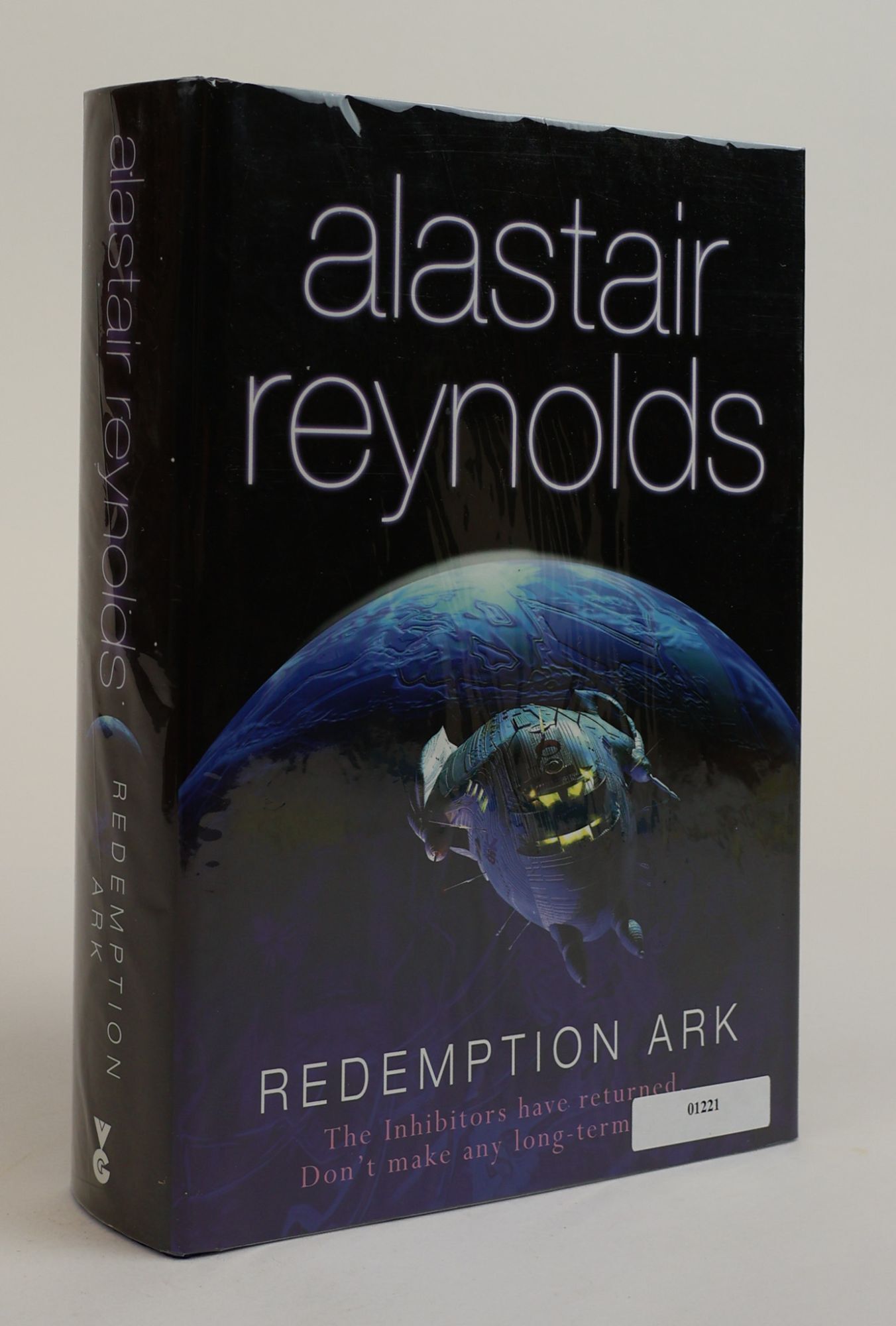 1383542 REDEMPTION ARK [Signed]. Alastair Reynolds.