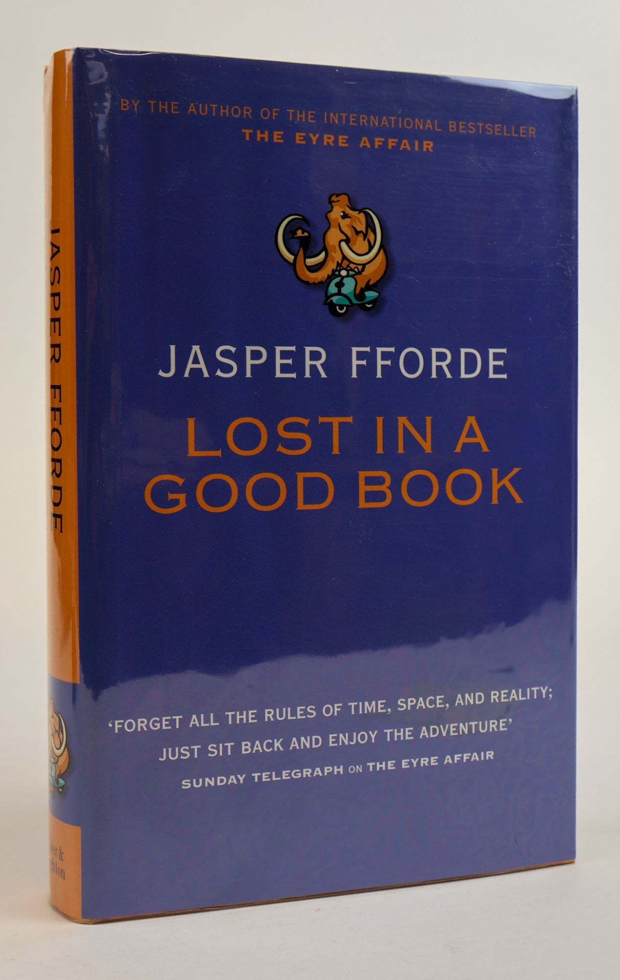 1383600 LOST IN A GOOD BOOK [Signed]. Jasper Fforde.