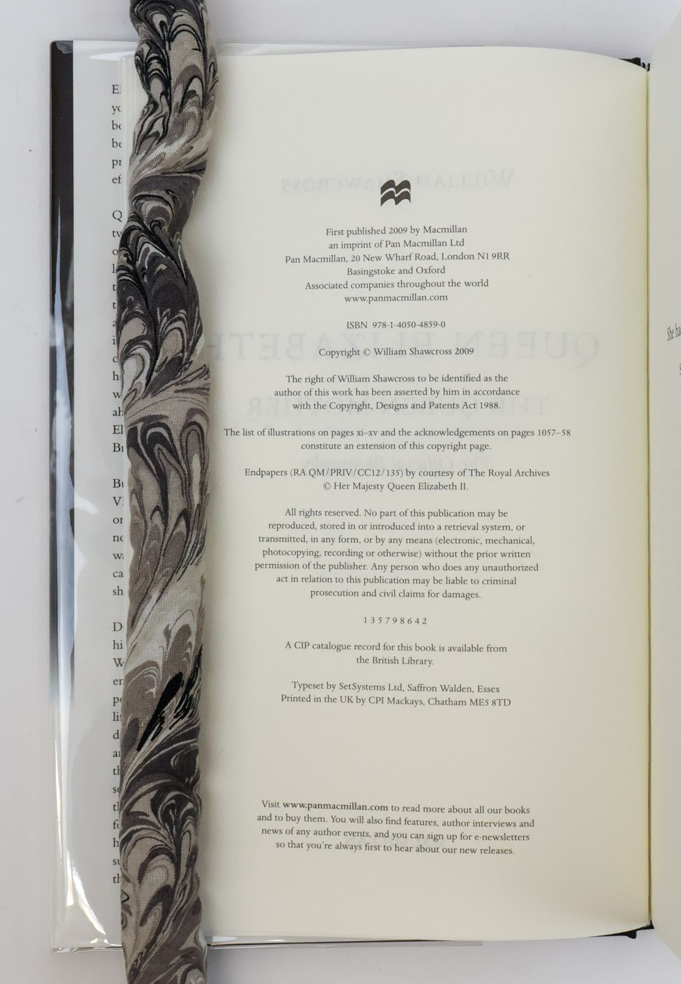 QUEEN ELIZABETH: THE QUEEN MOTHER, THE OFFICIAL BIOGRAPHY Signed