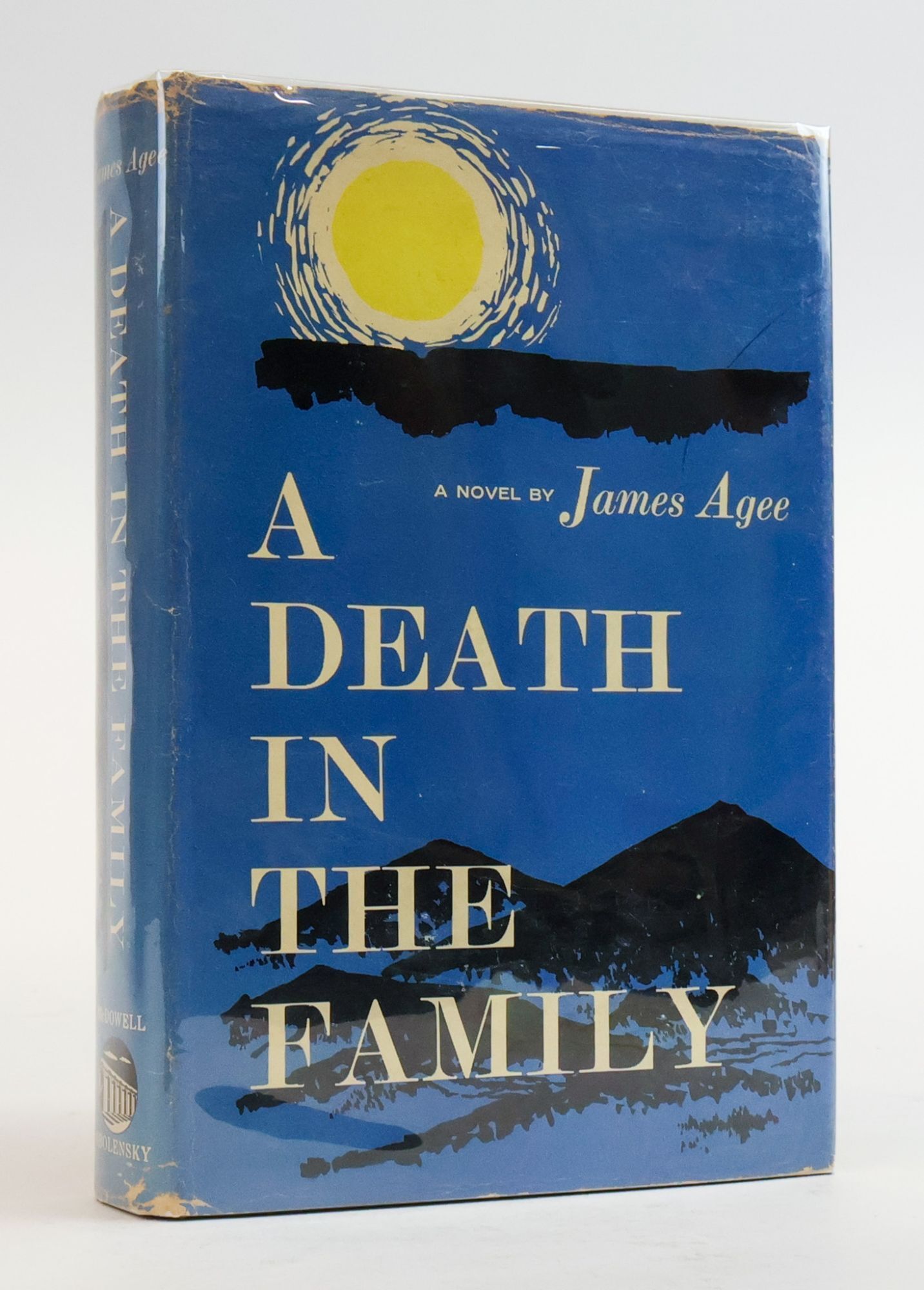 1385813 A DEATH IN THE FAMILY. James Agee.