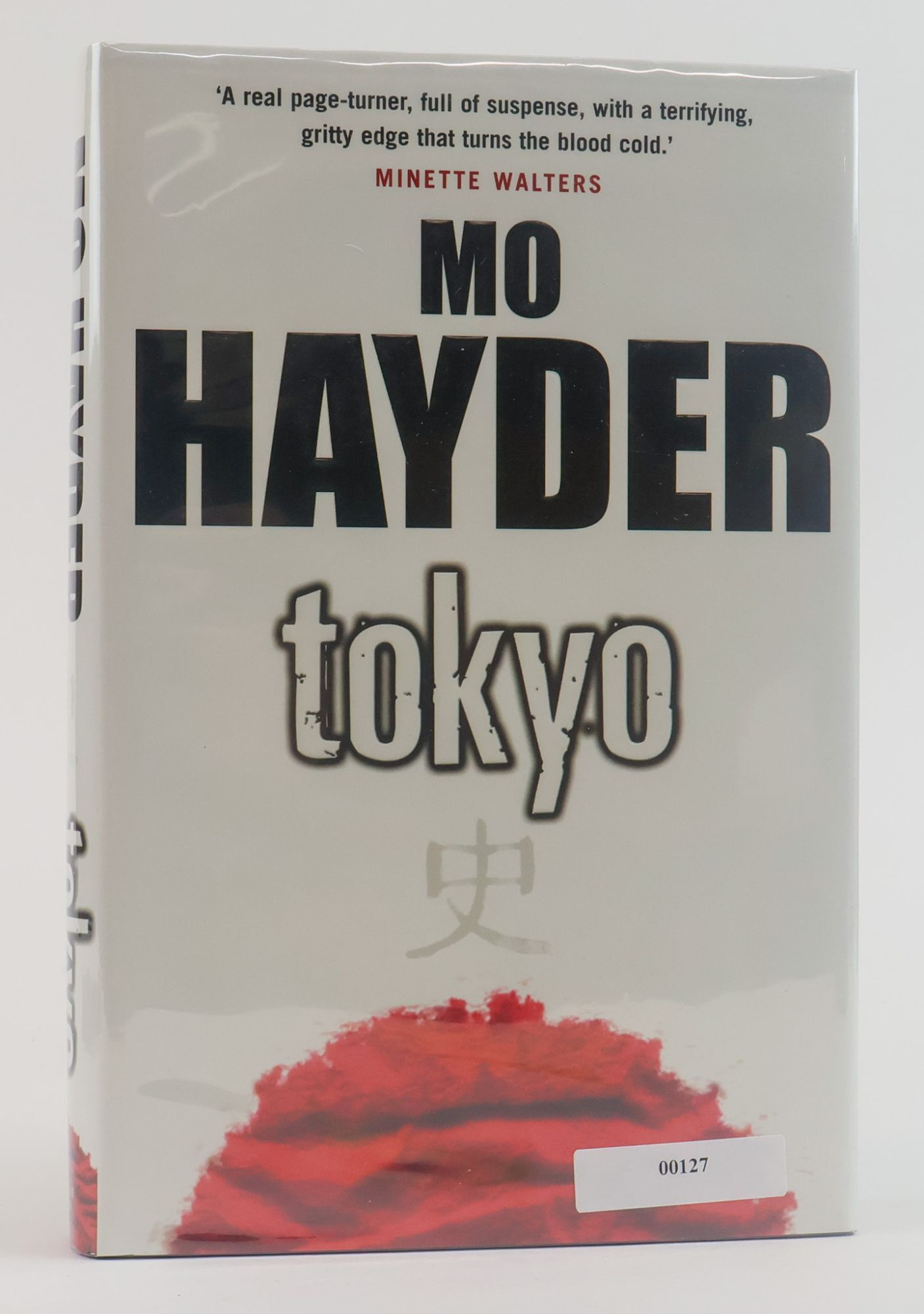 1386693 TOKYO [Signed]. Mo Hayder.