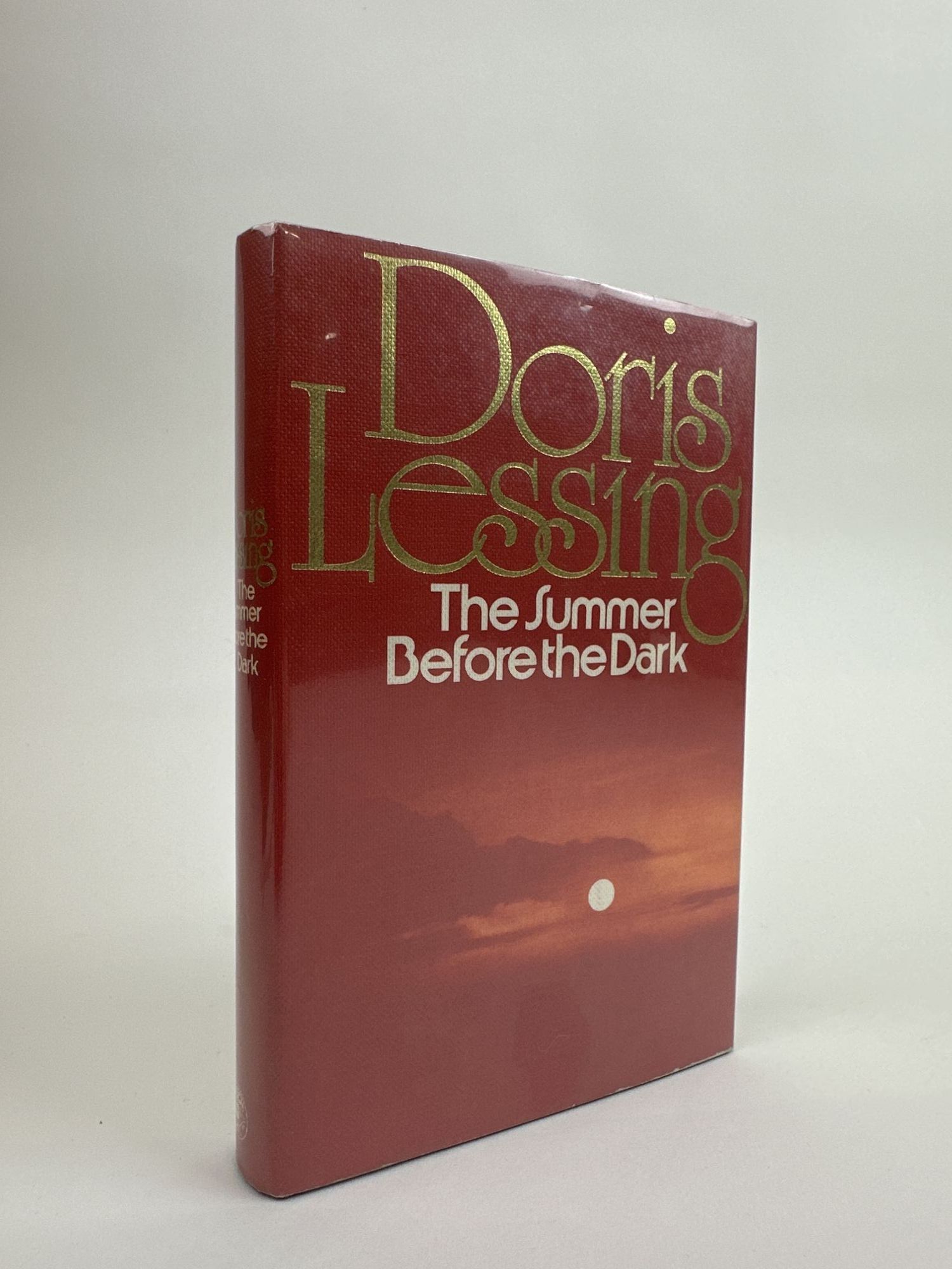 1391301 THE SUMMER BEFORE THE DARK [Signed]. Doris Lessing.
