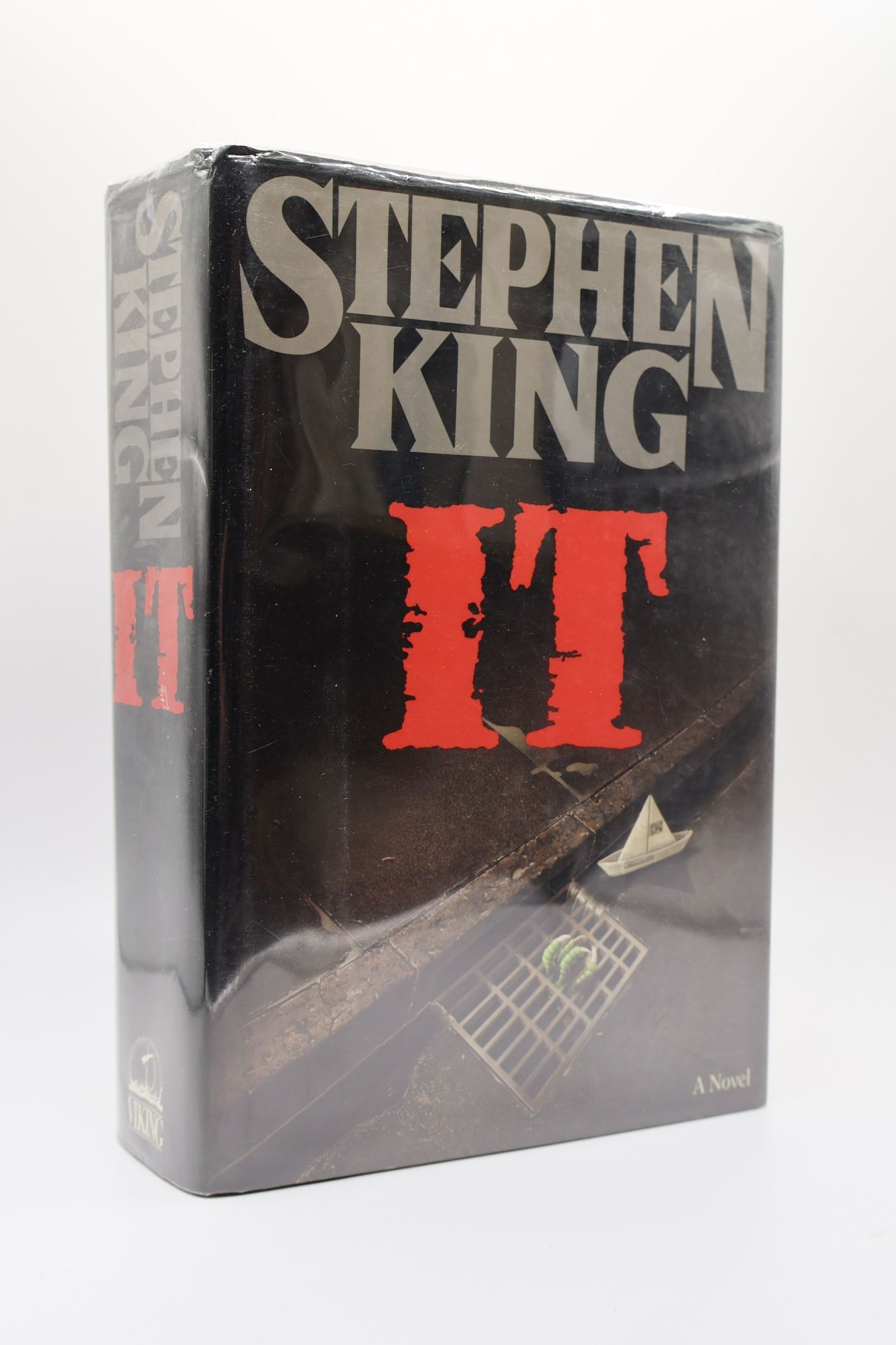 1391992 IT. Stephen King.