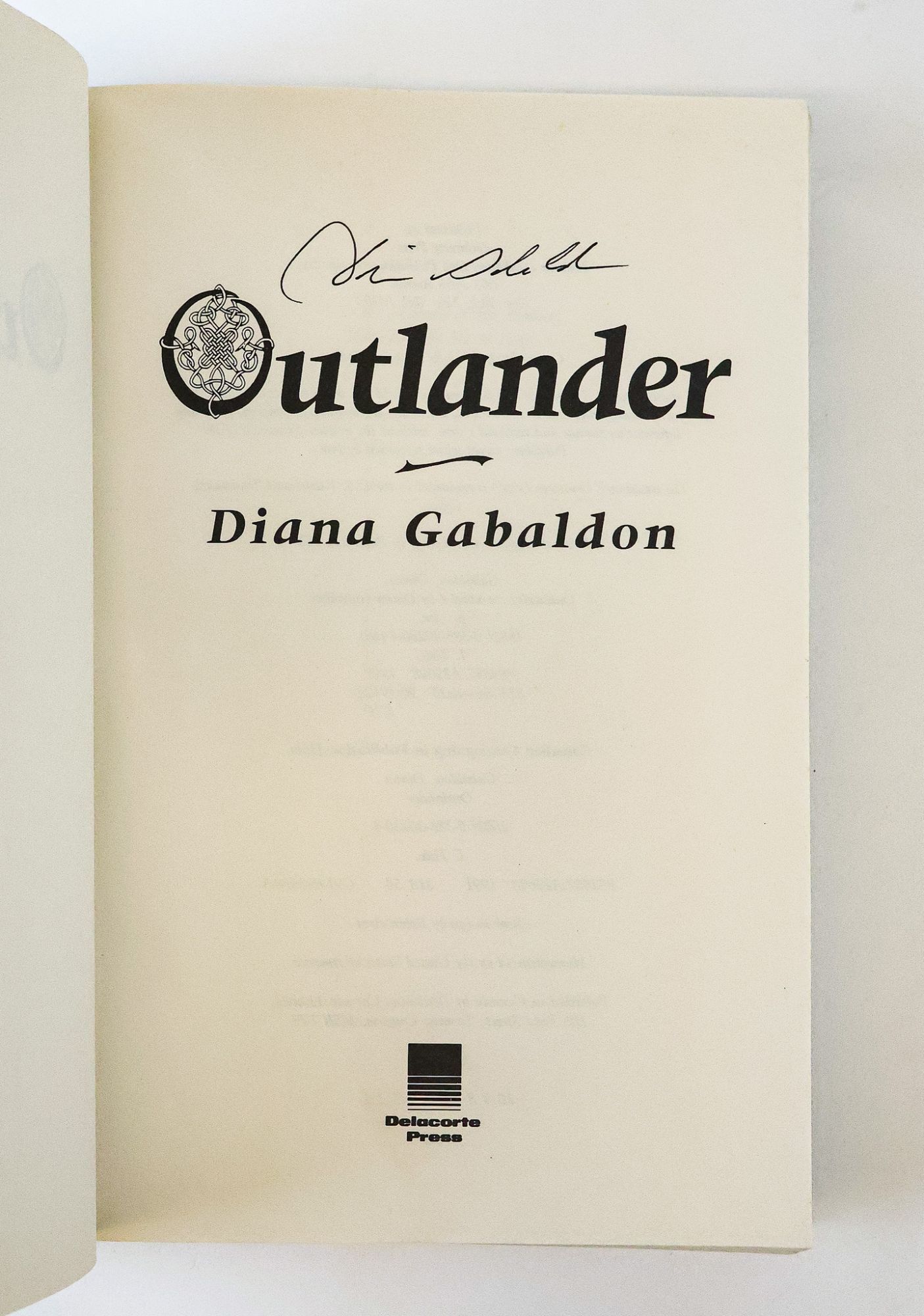 OUTLANDER Signed | Diana Gabaldon | First Edition, First Printing