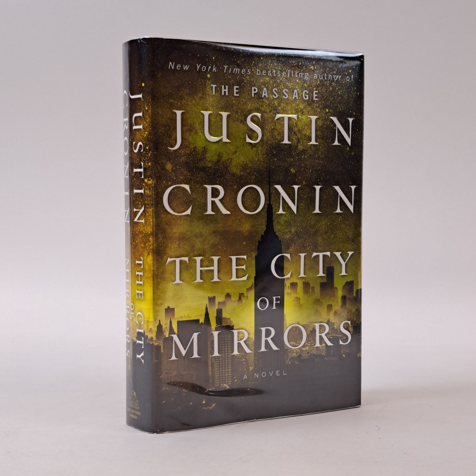 1397843 THE CITY OF MIRRORS [Signed]. Justin Cronin.