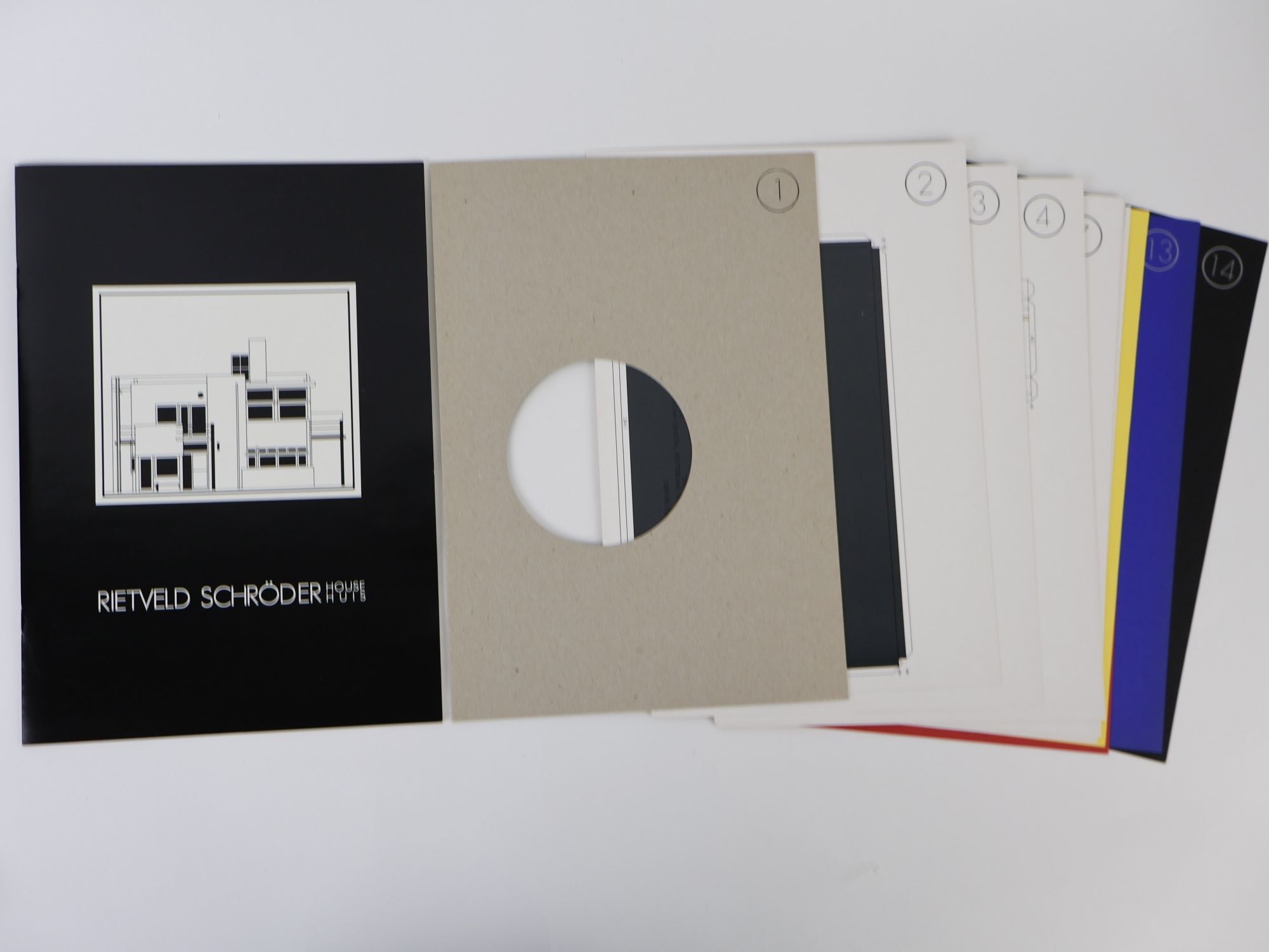 RIETVELD SCHRÖDER HOUSE: PAPER MODEL KIT | Victor Veldhuijzen van