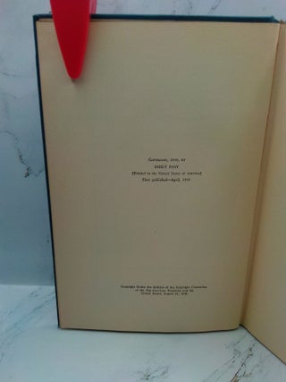 THE PERSONALITY OF A NATION: THE BLUE BOOK OF HOME DESIGN AND DECORATION
