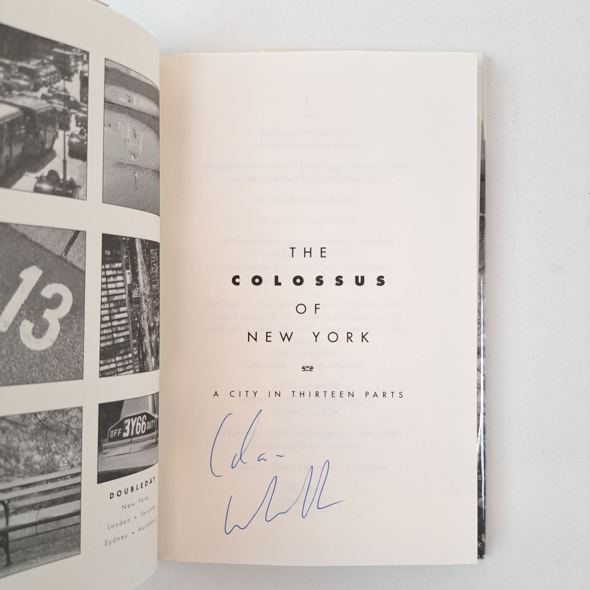 COLOSSUS OF NEW YORK, THE - WHITEHEAD, COLSON | Livraria Martins Fontes COLOSSUS OF NEW YORK, THE - WHITEHEAD, COLSON | Livraria Martins Fontes