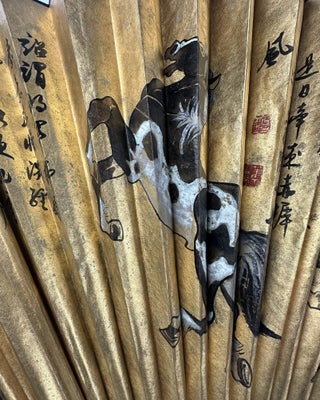 LARGE DECORATIVE CHINESE FOLDING FAN