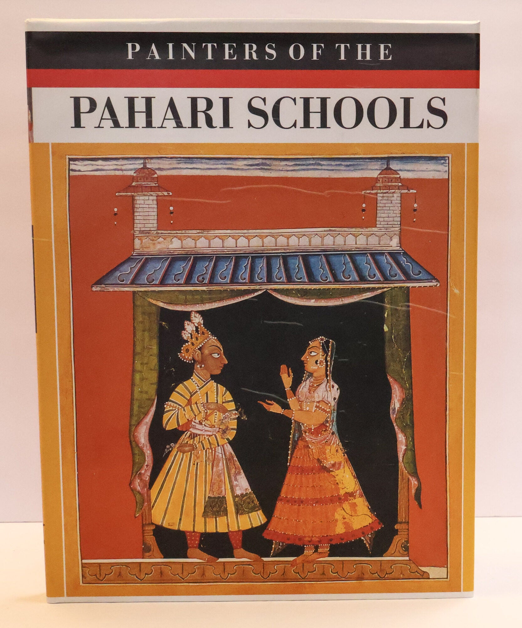 1412836 PAINTERS OF THE PAHARI SCHOOLS. Vishwa Chander Ohri, Roy C. Craven Jr., Asok Das Kumar, Eberhard Fischer, B. N. Goswamy, Jutta Jain-Neubauer, Jagdish Mittal, Suwarcha Paul, Usha Bhatia.