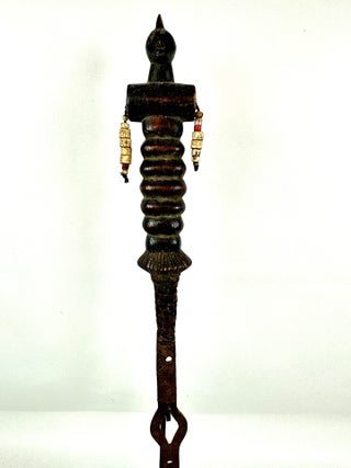 FANG-STYLE CEREMONIAL KNIFE WITH FIGURAL HANDLE, GABON