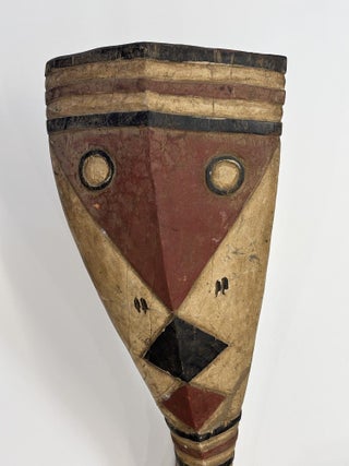 1413480 TALL BAGA -STYLE SERPENT, GUINEA