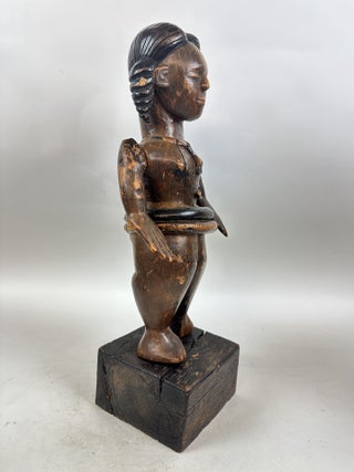 NIGERIAN PAINTED WOOD FEMALE FIGURE WITH MOVABLE ARMS