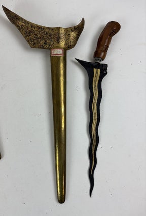 20th CENTURY INDO-PERSIAN CEREMONIAL KRIS DAGGER LOT