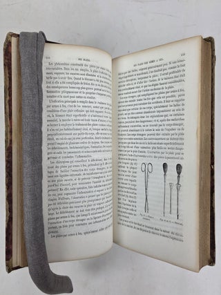 TRAIT&Eacute; DE CHIRURGIE NAVALE [...] SUIVI D'UN R&Eacute;SUM&Eacute; DE LE&Ccedil;ONS SUR LE SERVICE CHIRURGICAL DE LA FLOTTE