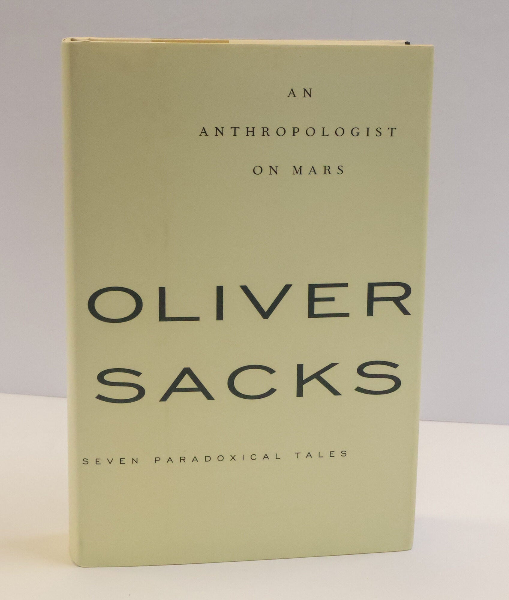 1414336 AN ANTHROPOLOGIST ON MARS. Oliver Sacks.
