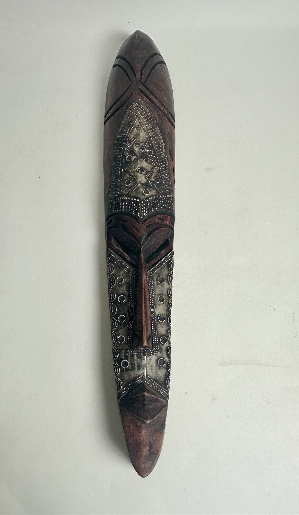1416683 20TH CENTURY AFRICAN CARVED WOOD MASK