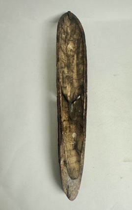 20TH CENTURY AFRICAN CARVED WOOD MASK