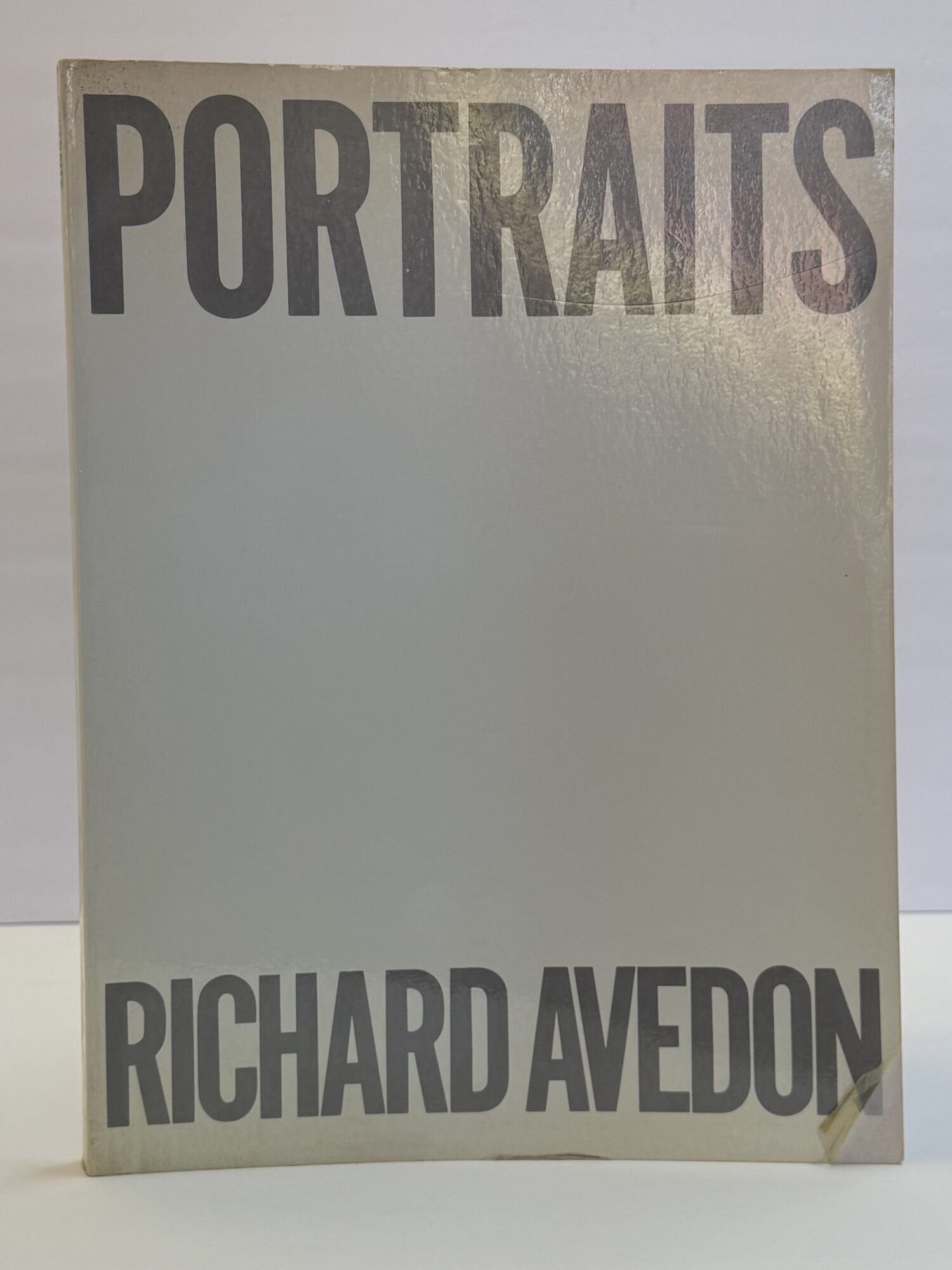 1416822 PORTRAITS [Signed]. Richard Avedon.