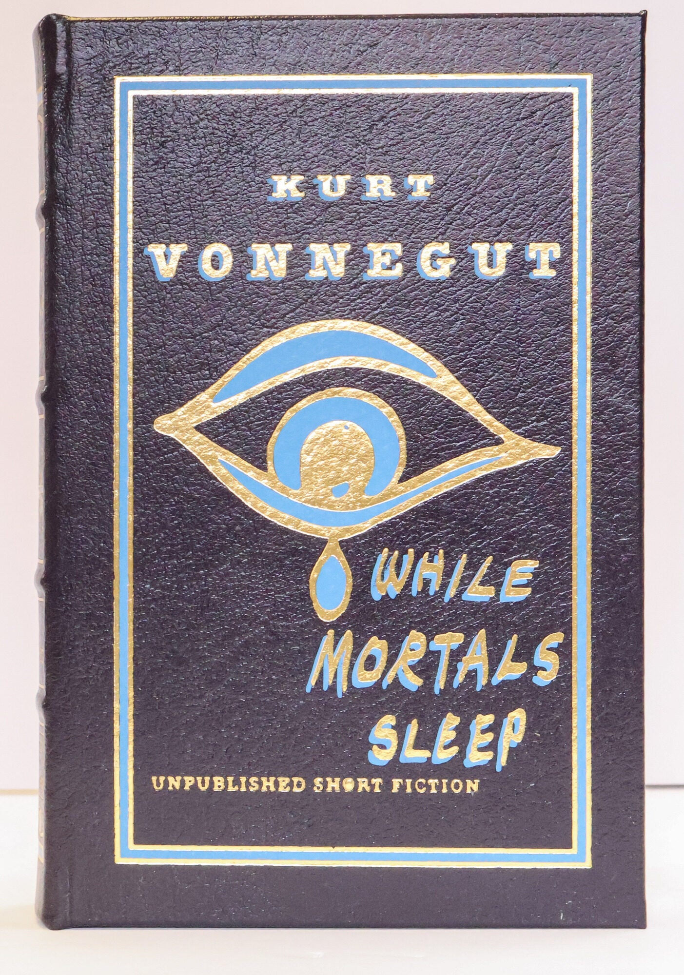 1417239 WHILE MORTALS SLEEP [Signed]. Kurt Vonnegut, Dave Eggers.