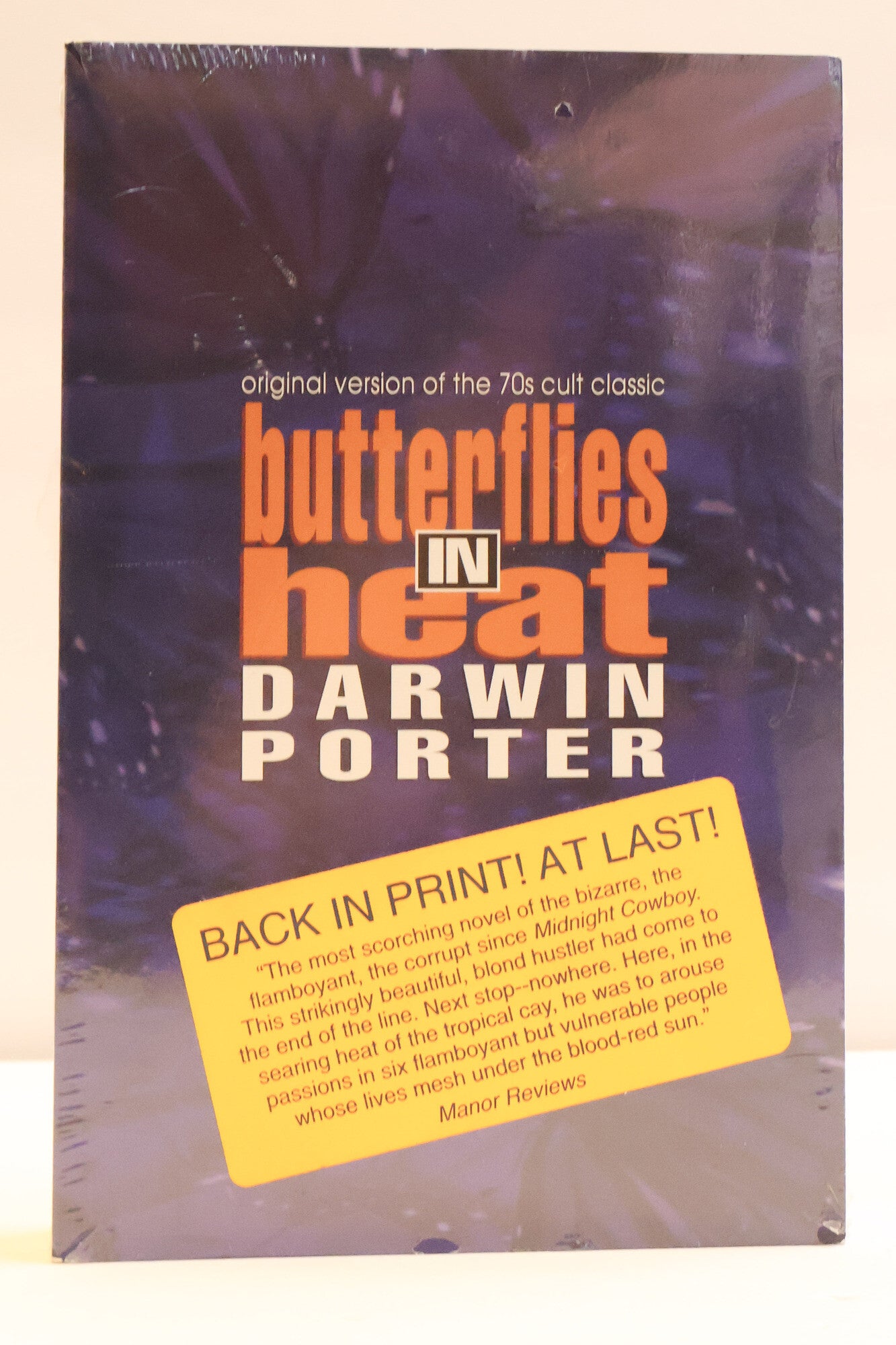 1418345 BUTTERFLIES IN HEAT. Darwin Porter.